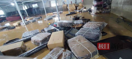 極端暴雨襲福建 箱包廠貨品和機(jī)器被沖走,一座橋梁深夜垮塌