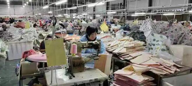 上饒市來料加工經紀人暨鄉村振興巾幗共富培訓班到廣信區現場實踐調研學習